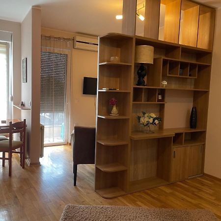 Lux Apartment Kotez Панчево Екстер'єр фото